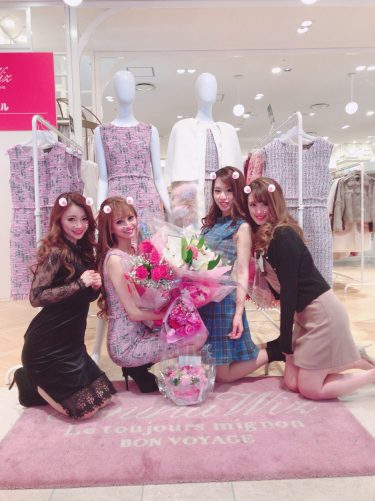 次は福岡かな♥️キャバ嬢引退イベント終わってからの予定です♥️全国の女の子にEmiriawiz着てもらえて幸せ😌💓💓💓💓💓