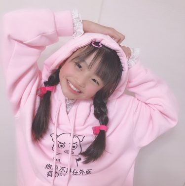 ちゃお〜💖今み〜ね。毎日めーっちゃ楽しいの〜😊学校はお友達といっぱい遊べるでしょー❣️お休みはライブができるでしょー❣️ツイッターやTik Tokも楽しい💖💖💖これからも、み〜の事よろしくおねがいちゃお✨
